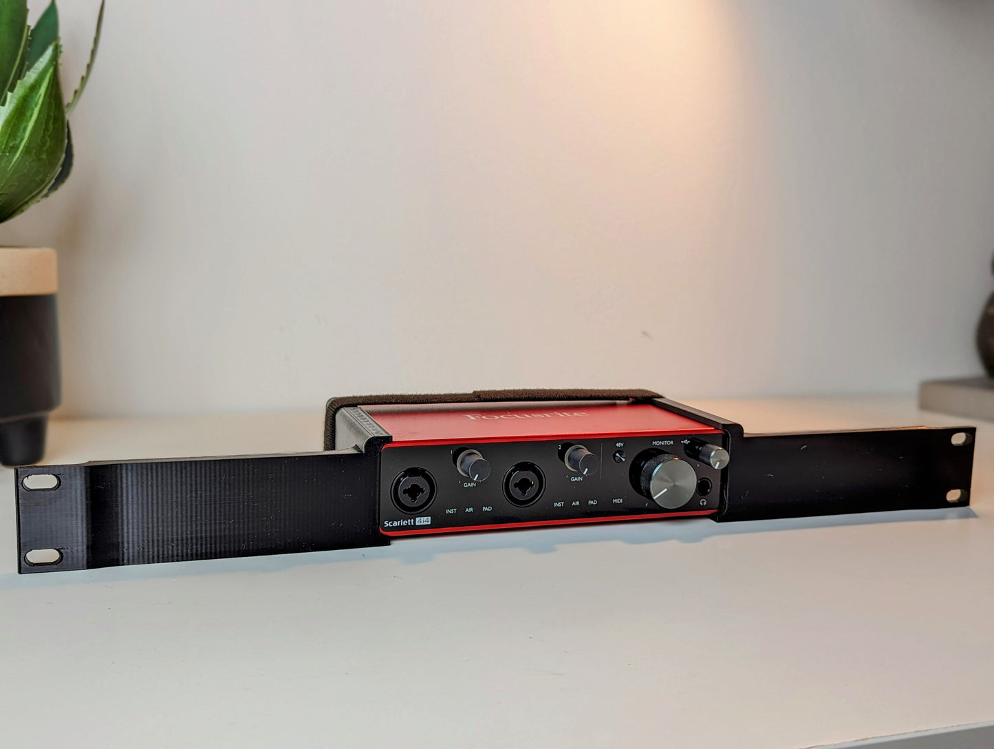 Focusrite 4i4 Gen 3 Rackmount Brackets